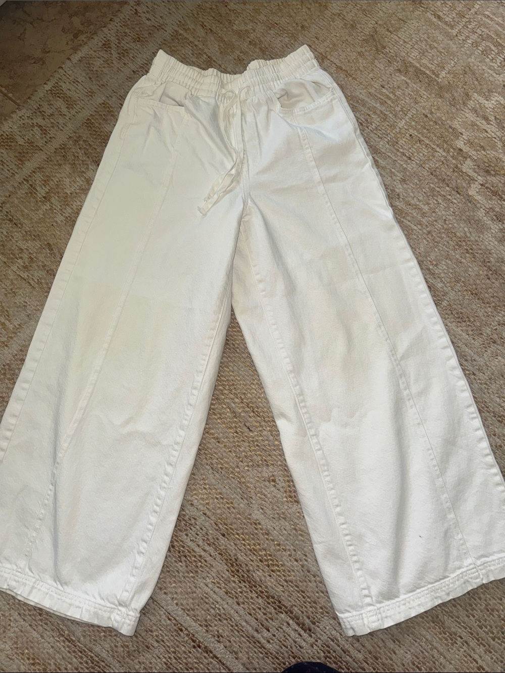 Universal Thread Cream Elastic Waist Pants